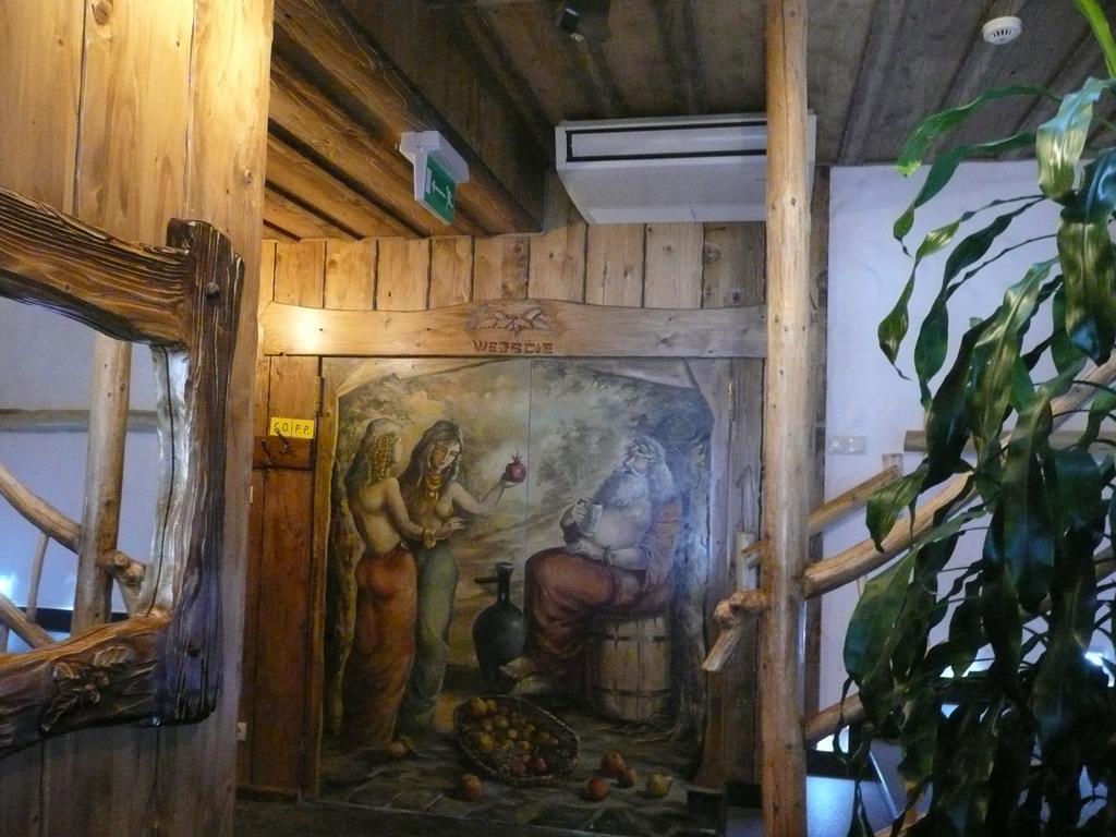 Karczma Parchatka エクステリア 写真
